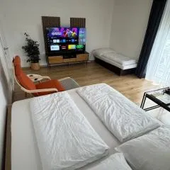 Daheim, in der Ferne