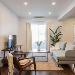 Modern 2BR - 2 Full Bathrooms - Trendy Griffintown