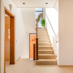 Luxury 5-Suite Villa with private pool in GOLF Amlkis ,free Airport transport service