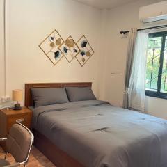 Anwa house bangtao close to Mma Muaythai and beach