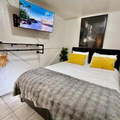 Las Casita-Cozy Apartment near Airport, Downtown, UTEP, Fort Bliss