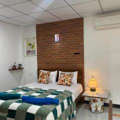 Rhythm Transit Hotel - Near Airport