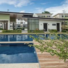 Minimalist Stay - Your Airport Escape