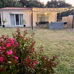 Maison climatisée 3 chambres avec jardin