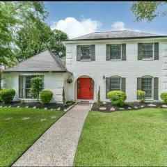 Affordable 4 bedrooms home with a pool!