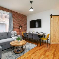 Stylish 3BR Loft - 10 Guests - Heart of Plateau