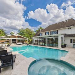 Wagon Wheel BNB - 20 minutes to IAH, pool, spa, 7 BDR