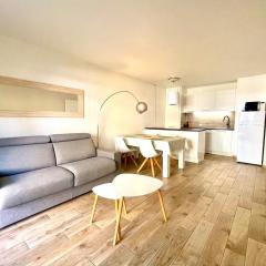 Peaceful apartment in Nice with terrace, parking