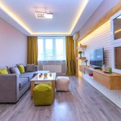 Superb Location-City Center Vibrant and Stylish 2Bedroon & 2Bathroom Apartment, Stunning View