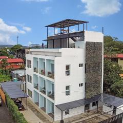 Zen Apartments with rooftop infinity pool and walk away from the beach