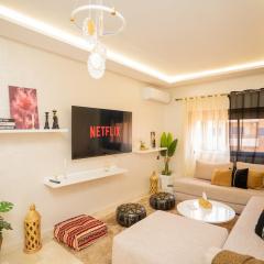 Comfort Luxe 2BR Pool & Balcony