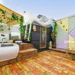 Guest suite with hot tub and sauna