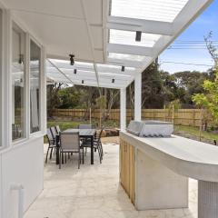 Spacious Coastal 4-Bed Steps from the Sand