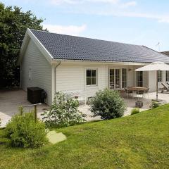5 star holiday home in Hornbæk
