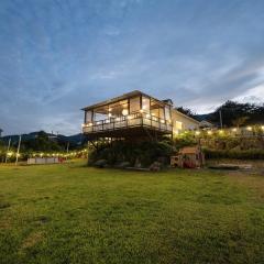 Gapyeong Podobat Dangdangyi Dog Pension