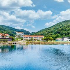 Glamdog Dog Pension Tongyeong Branch