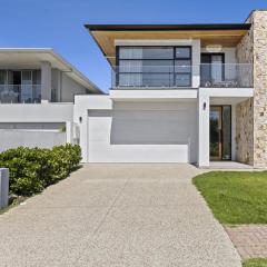 Swainson on 3 Lexington - 200m to Beach!