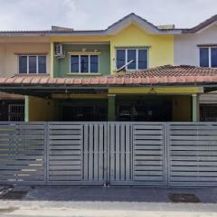 Homestay Warisan Violet Bertam Jaya