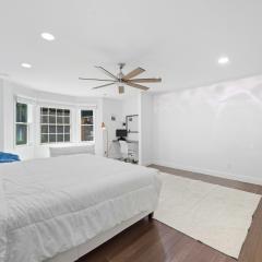 Bedrooms with Private Bath - 12min from Uptown