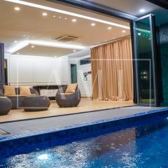 Cyberjaya - Puchong Luxury Private Swimming Pool Villa with BBQ - Corner lot up to 20 Guests