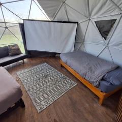 Secret Heated Dome, Hot Tub,Firepit Projector in Lincoln