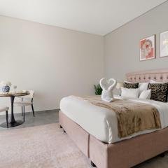 Elegant Studio in Peninsula One, Business Bay