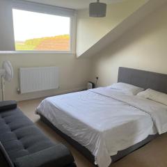 Grand 5BR Home in Market Harborough with Parking