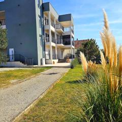 Apartments Royal Holiday