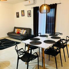 Refúgio Familiar Completo - Cobertura com Varanda Gourmet, Piscina Aquecida, Sauna e Sala de Jogos, a 2 Quadras da Praia