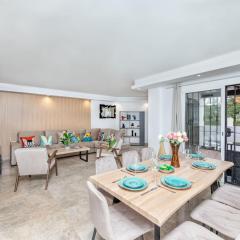 Cozy 4 Bedroom Townhouse - Swimming Pool