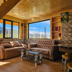 Hilltop cottage Mestia