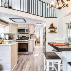 Pet-Friendly Show Low Cabin with Trail Access!