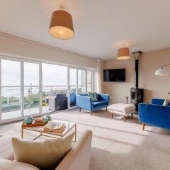 4 Bed in Aberdovey DY041