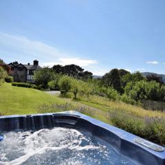 4 Bed in Conwy 50934