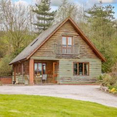 3 bed in Worcester CC099