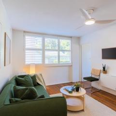 Freshwater Coastal Hideaway - 1 bedroom sleeps 4