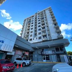 Habitación amueblada con baño privado, céntrica