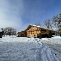 Chalet spacieux à Samoëns, 6 chambres, idéal pour 14 personnes avec Wifi - FR-1-846-1（La Grange du Bérouze à Samoëns avec lits et draps inclus - FR-1-846-1）