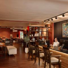 Asian Ruby Hotel & Spa - 122F Bui Thi Xuân Street
