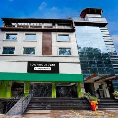 Super Townhouse Oak ONGC Crossway Formerly Hotel Gold Stone Comfort