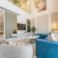 Duplex Apartment Next to Zabeel Park, Steps from the Metro Station, and Minutes to Downtown Dubai, Al Kifaf 1 Residences East, Bur Dubai, by Deluxe Holiday Homes