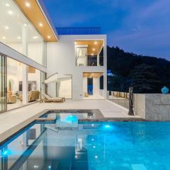 V255 Huge Brand-New 7BR Pool Villa Rooftop View