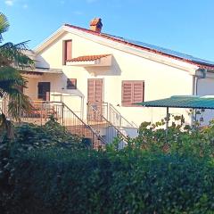 Apartments Malenica, Njivice, Croatia, 200 m from the sea