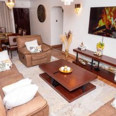 Hazel's Condo-Deluxe Master