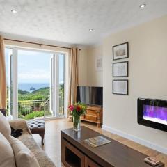 Peaceful Home Sea Views Private Parking