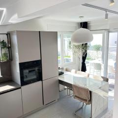 Luxury apartment Black Pearl Beluga with private Pool and Jacuzzi