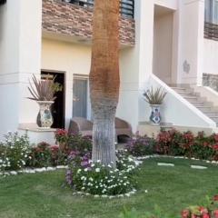 Sunny Lakes apartment Naama