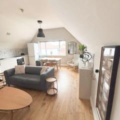 Four Bedroom Apartment in Fantastic Location