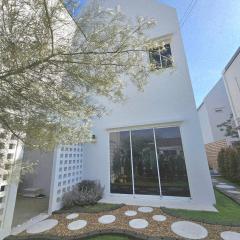 Valley View Villa Songkhon - 3BR Pool Paradise