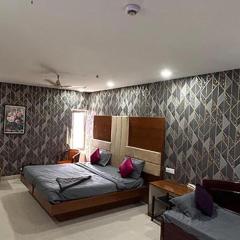 FabHotel Ayaansh